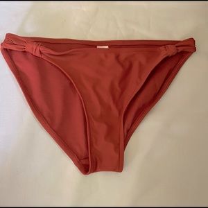 Pretty knotted rust color bikini bottoms!